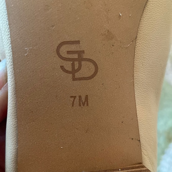 Joan & David Luxe Cjamour Leather Two-Tone Tassel Loafers - 7 - Picture 12 of 14